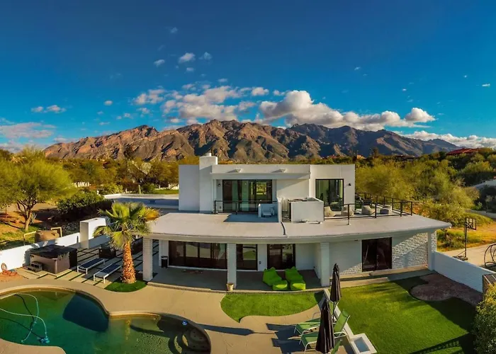 Heated Pool, Spa, 4 Bedroom 3.5 Ba, Mountain Views