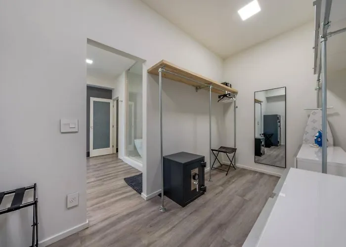 Heated Pool, Spa, 4 Bedroom 3.5 Ba, Mountain Views Holiday home Tucson