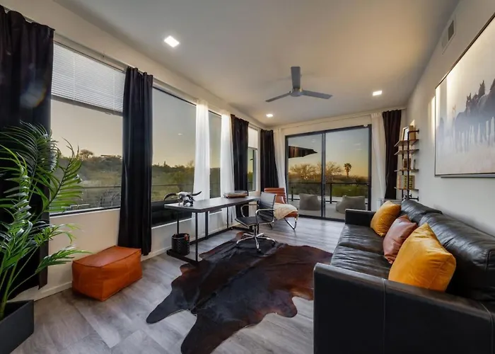 Heated Pool, Spa, 4 Bedroom 3.5 Ba, Mountain Views